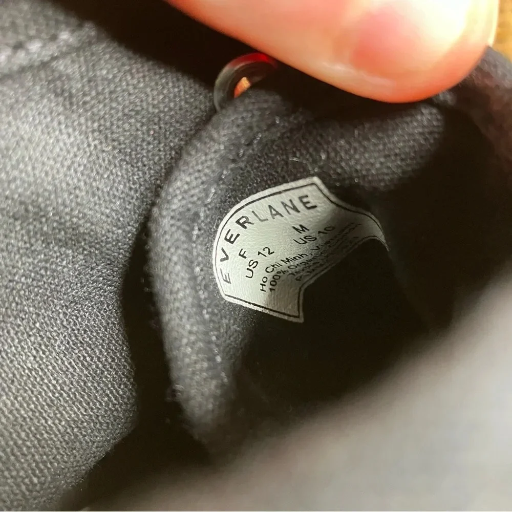 Everlane timeless canvas